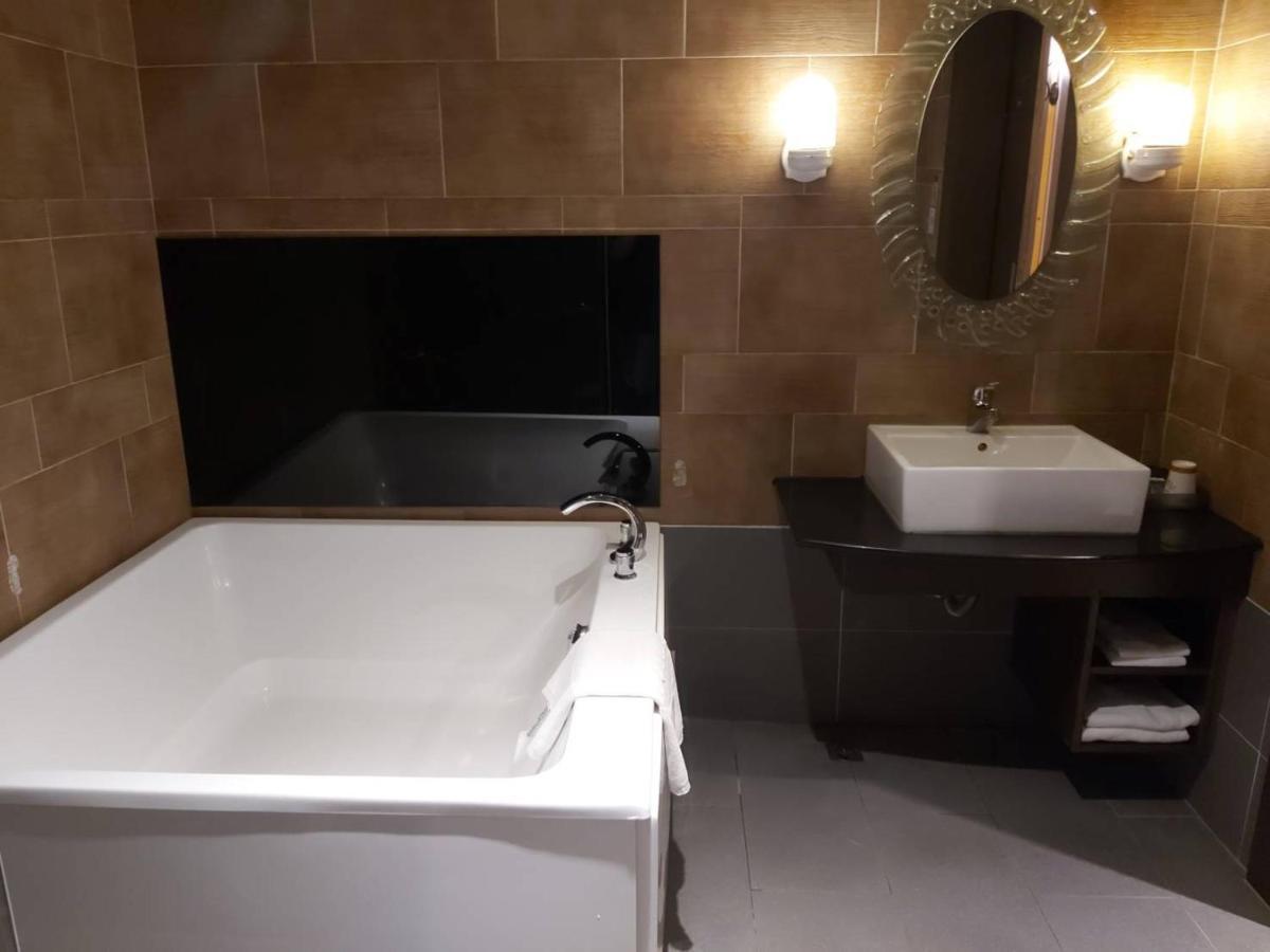 Chateau Motel Kaohsiung Luaran gambar